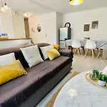 La Villa Ondine - Spacieux Appartement Sur Les Collines Nicoises - Piscine - 2 Parkings - Clim - Wifi