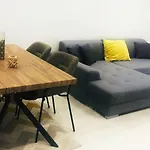 Family And Friends Apartment 2\' To Promenade