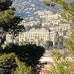Unique, Et Calme