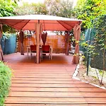 Garden Level Nearby Apartment