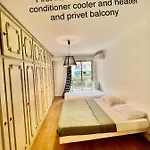 Beachfront Promenade Apartment: Sea Views And Easy Beach Access Apartment