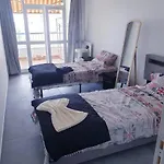 Big Flat Sea Vieuw 95 M2 5 Rooms Near Airport 5 Min Train 3 Min And Tram On Site, Beach 7 Min, 2 Showers And 2 Toilets , Neuf Grand Appartement 95 M2 5 Chambres Proche Aeroport 5 Min Train 3 Min Et Tramway Sur Place, Plage 7 Min 2 Douches Et 2 Wc Vue