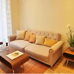 Stylish One Bedroom Apartment In Nice Port