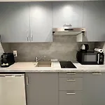 Petit 2 Pieces Carre D\'Or