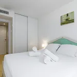 1 Bedroom Downtown Carre D'or With Garage Apartment Nice