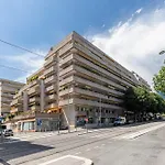 1 Bdr Large Terrace