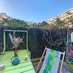 Nestor&Jeeves - Marylin - Central - Very Close Sea