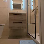 Holiday Nice Studio Apartment