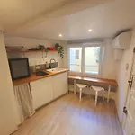 Studette Au Coeur Du Vieux Nice