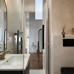 Apartment Luxe Center: 3-bedroom With Parking Near *