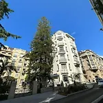 Apartment Luxe Center: 3-bedroom With Parking Near *