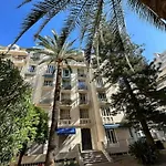 Apartment Luxe Center: 3-bedroom With Parking Near *