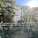 Luxe Center: 3-bedroom With Parking Near Apartment Nice