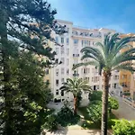 Apartment Luxe Center: 3-bedroom With Parking Near Nice