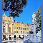 Quiet Top Floor 2 Bedroom Flat Near Nice Port With Lift Balcony Ac And Fast Wifi
