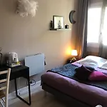 Charmante chambre privée 5/10 mn du CentreVille/Port-Jardin/Parking