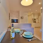 Carre D'or 2p A Deux Pas De La Holiday home Nice