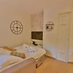 Holiday home Carre D'or 2p A Deux Pas De La *