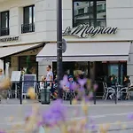 Promenade Des Anglais Avec Terrasse Et Piscine