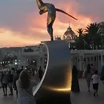 Promenade Des Anglais Avec Terrasse Et Piscine