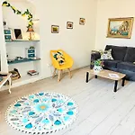 St Joseph - Great Holiday Flat - Old Town For 4