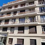 Appartement Renove, Nice Centre, Proche Commodites