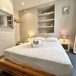 Au Coeur Du Port - Restaurants, Bars Et Wifi