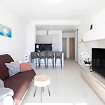 #35 Suite Promenade Vue Mer Proche Aeroport Balcon &Ac