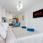Elegant Avec Balcon Proche Et Tramway Apartment Nice