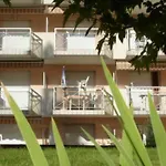 Studio With Balcony - 1 Minute From The Beach