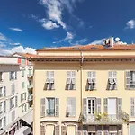 Massena Street - 1 Bdr Duplex With Ac & Parking