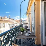 Massena Street - 1 Bdr Duplex With Ac & Parking