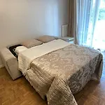 Grand Appart Climatise Avec Parking