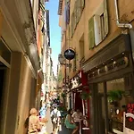 36 Rue Droite Apartment *