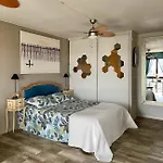 Apartment Luxurious In 450 M Of The Sea