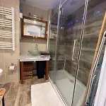Luxurious In 450 M Of The Sea