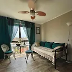 Apartment Luxurious In 450 M Of The Sea
