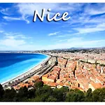 Emplacement Ideal Au Centre De Nice !