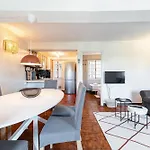 Apartment 2 Bdr Panoramic View On Gardens