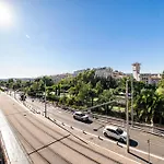 Apartment 2 Bdr Panoramic View On Gardens *