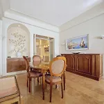 Nestor&Jeeves - Horizon Promenade - Central - Sea Front