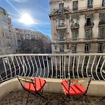 Sunny Gambetta With 3 Air Conditionings