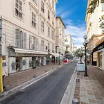 1 LONGCHAMP - Joli appartement - Carre d Or - Climatise