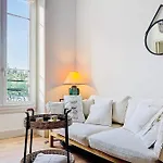 Charming 2-bedroom Retreat Near Center With Excellent Transport Links Apartment Nice