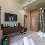 Hotel Naomi Nice