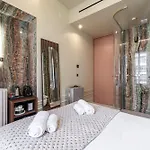 Hotel Naomi 3*