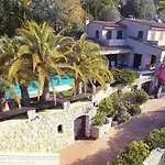 Loucisa Piscine Vue 8 24 Couchages *