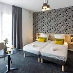 Nemea Appart Hotel Nice Arenas Aeroport