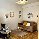 Modern With Balcony And Ac Walk To Tramway Near Center Apartment