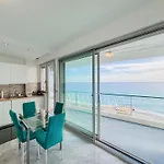 Promenade Des - Vue Mer, Ac, 2pers Apartment *